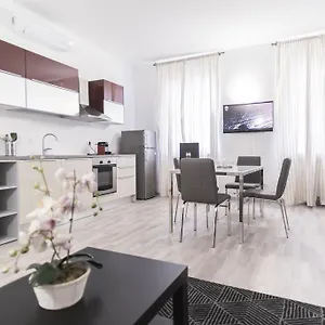 Hemeras Boutique Homes - City Center Design Flats , Milan Italy